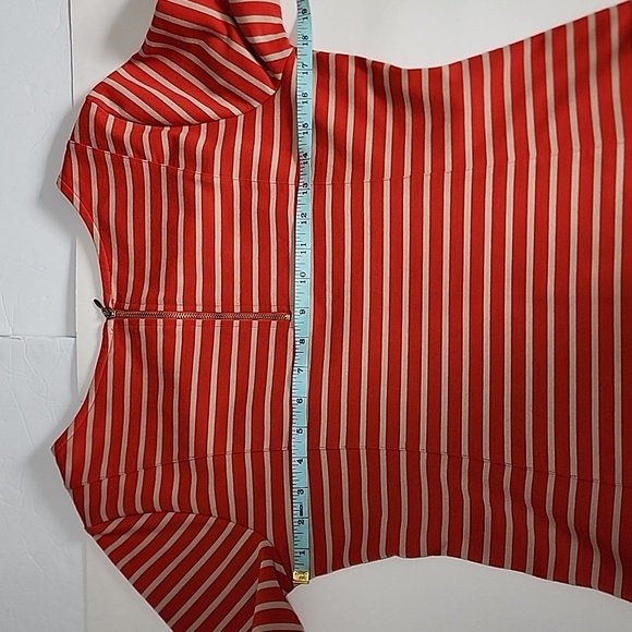 BANANA REPUBLIC  SHORT SLEEVE BLOUSE/ SIZE  8 - Picture 7 of 12